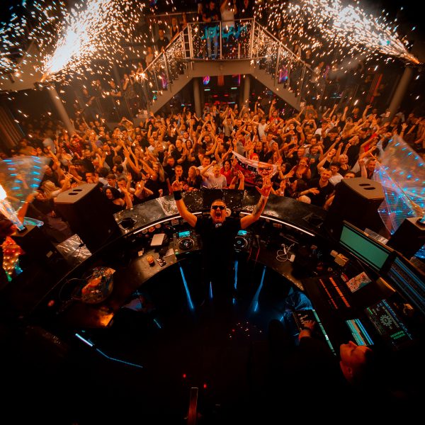 DJ HAZEL ★ LIVE ON STAGE