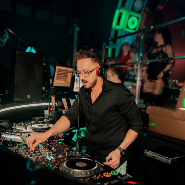 C-BOOL ★ VINYLOVÁ KLASIKA